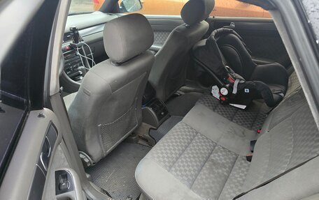 Audi A6, 2002 год, 600 000 рублей, 10 фотография