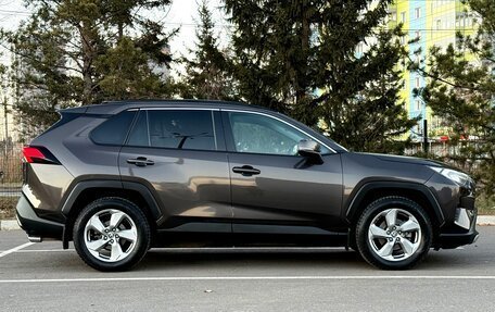 Toyota RAV4, 2020 год, 3 450 000 рублей, 13 фотография
