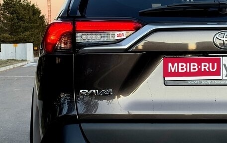 Toyota RAV4, 2020 год, 3 450 000 рублей, 10 фотография