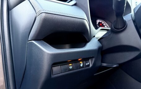 Toyota RAV4, 2020 год, 3 450 000 рублей, 21 фотография