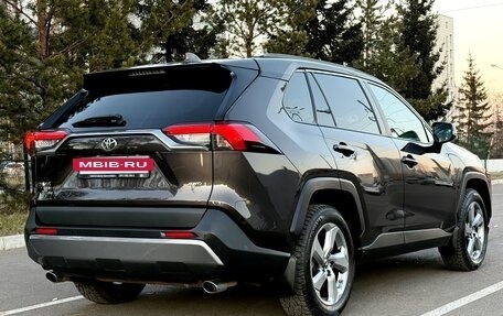 Toyota RAV4, 2020 год, 3 450 000 рублей, 12 фотография