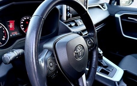 Toyota RAV4, 2020 год, 3 450 000 рублей, 22 фотография