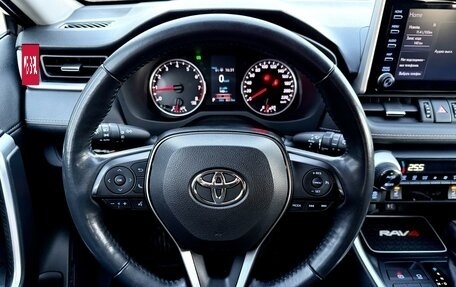 Toyota RAV4, 2020 год, 3 450 000 рублей, 25 фотография