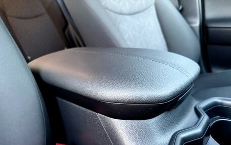 Toyota RAV4, 2020 год, 3 450 000 рублей, 30 фотография