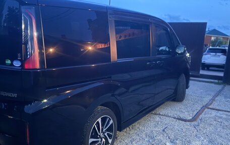 Honda Stepwgn IV, 2021 год, 2 350 000 рублей, 4 фотография