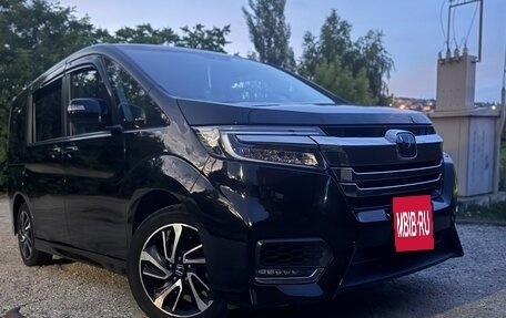 Honda Stepwgn IV, 2021 год, 2 350 000 рублей, 7 фотография