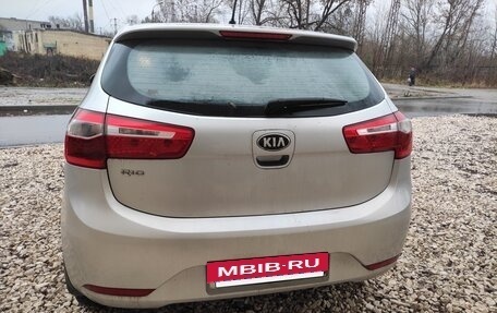KIA Rio III рестайлинг, 2013 год, 830 000 рублей, 2 фотография