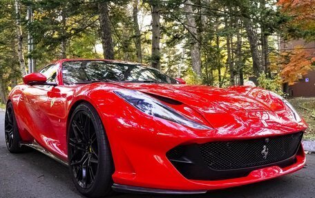 Ferrari 812, 2022 год, 45 000 000 рублей, 3 фотография
