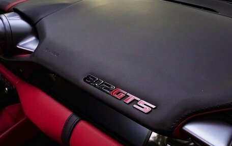 Ferrari 812, 2022 год, 45 000 000 рублей, 8 фотография