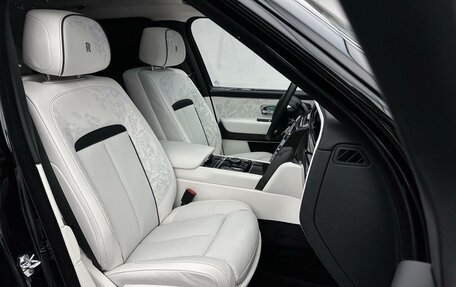 Rolls-Royce Cullinan, 2025 год, 79 000 000 рублей, 14 фотография