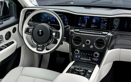 Rolls-Royce Cullinan, 2025 год, 79 000 000 рублей, 15 фотография