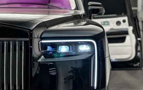 Rolls-Royce Cullinan, 2025 год, 79 000 000 рублей, 8 фотография