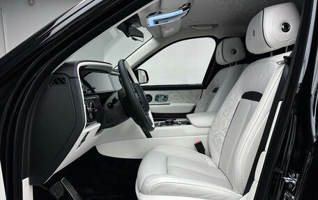 Rolls-Royce Cullinan, 2025 год, 79 000 000 рублей, 10 фотография