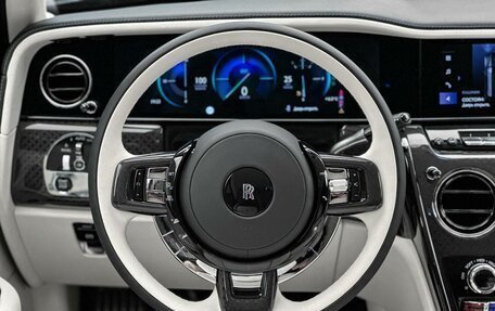 Rolls-Royce Cullinan, 2025 год, 79 000 000 рублей, 17 фотография