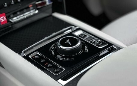 Rolls-Royce Cullinan, 2025 год, 79 000 000 рублей, 18 фотография