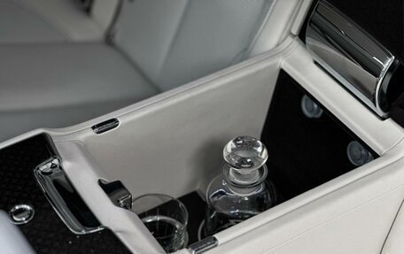 Rolls-Royce Cullinan, 2025 год, 79 000 000 рублей, 29 фотография