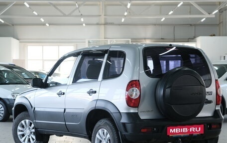 Chevrolet Niva I рестайлинг, 2011 год, 549 000 рублей, 5 фотография