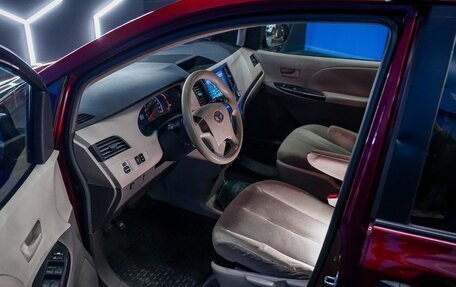 Toyota Sienna III, 2010 год, 1 500 000 рублей, 11 фотография