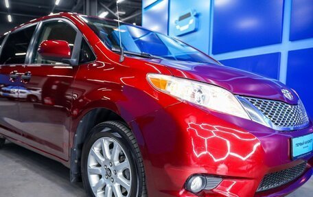 Toyota Sienna III, 2010 год, 1 500 000 рублей, 29 фотография