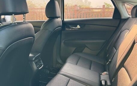 KIA K3, 2022 год, 1 350 000 рублей, 9 фотография