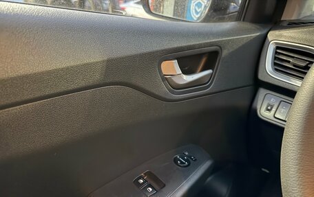 Hyundai Solaris II рестайлинг, 2017 год, 1 080 000 рублей, 13 фотография