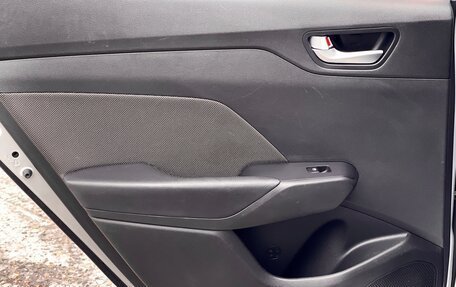 Hyundai Solaris II рестайлинг, 2018 год, 1 299 000 рублей, 20 фотография