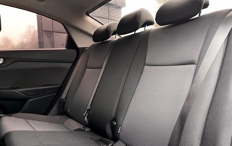 Hyundai Solaris II рестайлинг, 2018 год, 1 299 000 рублей, 22 фотография