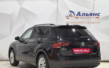 Volkswagen Tiguan II, 2017 год, 2 000 000 рублей, 5 фотография