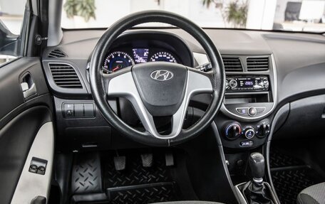 Hyundai Solaris II рестайлинг, 2011 год, 598 000 рублей, 23 фотография