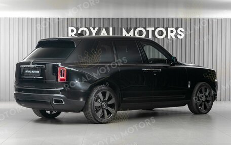 Rolls-Royce Cullinan, 2024 год, 53 500 000 рублей, 5 фотография