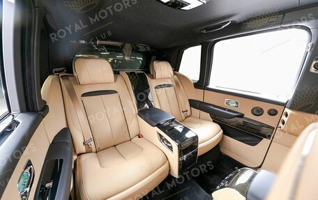 Rolls-Royce Cullinan, 2024 год, 53 500 000 рублей, 16 фотография