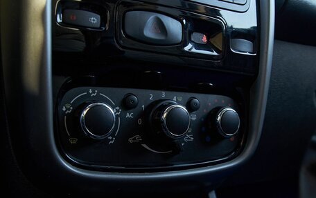 Renault Duster I рестайлинг, 2015 год, 894 000 рублей, 7 фотография