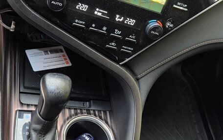 Toyota Camry, 2020 год, 2 450 000 рублей, 13 фотография