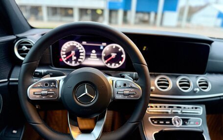 Mercedes-Benz E-Класс, 2020 год, 2 650 000 рублей, 13 фотография