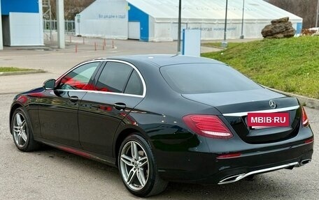 Mercedes-Benz E-Класс, 2020 год, 2 650 000 рублей, 8 фотография