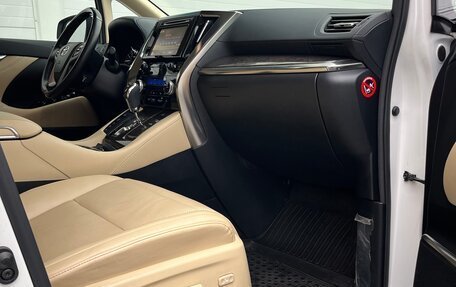 Toyota Alphard III, 2019 год, 6 850 000 рублей, 12 фотография