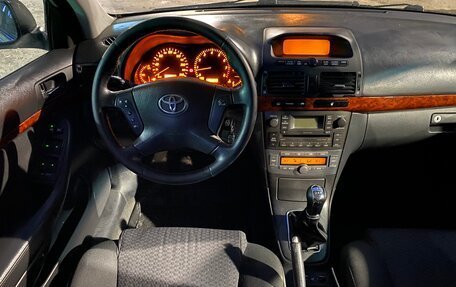 Toyota Avensis III рестайлинг, 2006 год, 550 000 рублей, 14 фотография