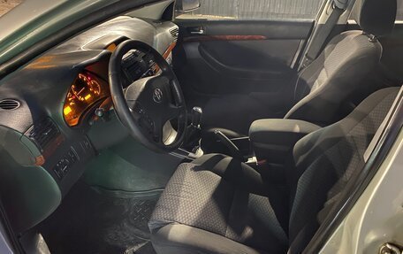 Toyota Avensis III рестайлинг, 2006 год, 550 000 рублей, 9 фотография