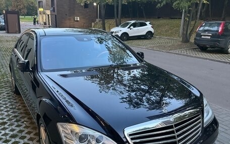 Mercedes-Benz S-Класс, 2010 год, 3 390 000 рублей, 2 фотография