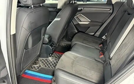 Audi Q3, 2022 год, 2 180 000 рублей, 12 фотография