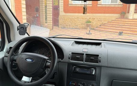 Ford Tourneo Connect I, 2006 год, 700 000 рублей, 6 фотография