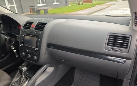 Volkswagen Golf V, 2008 год, 850 000 рублей, 20 фотография