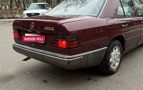 Mercedes-Benz W124, 1988 год, 400 000 рублей, 6 фотография