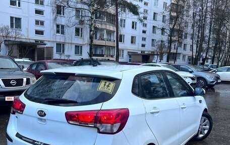 KIA Rio III рестайлинг, 2015 год, 1 020 000 рублей, 6 фотография