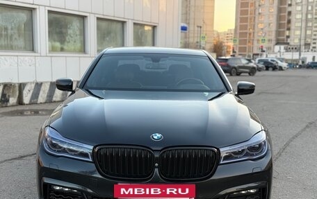BMW 7 серия, 2016 год, 3 150 000 рублей, 2 фотография