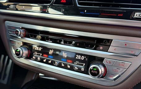 BMW 7 серия, 2016 год, 3 150 000 рублей, 26 фотография