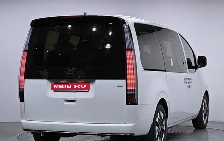 Hyundai Staria, 2025 год, 10 600 000 рублей, 3 фотография