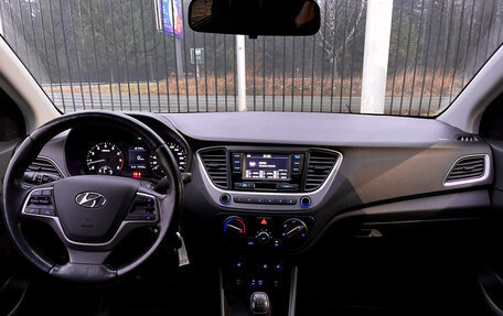 Hyundai Solaris II рестайлинг, 2018 год, 1 259 000 рублей, 10 фотография