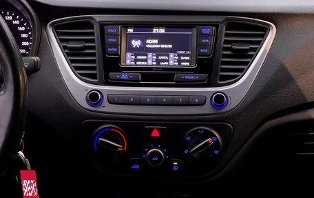 Hyundai Solaris II рестайлинг, 2018 год, 1 259 000 рублей, 21 фотография