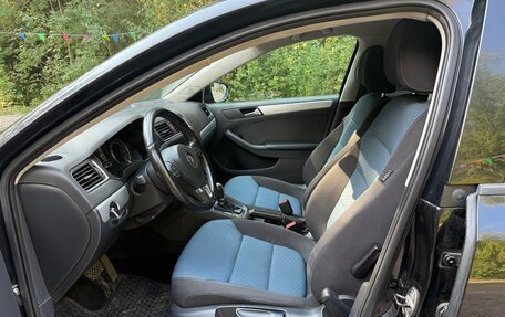 Volkswagen Jetta VI, 2013 год, 800 000 рублей, 5 фотография